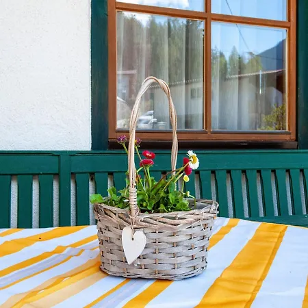 Apartment Comfortable In With Garden