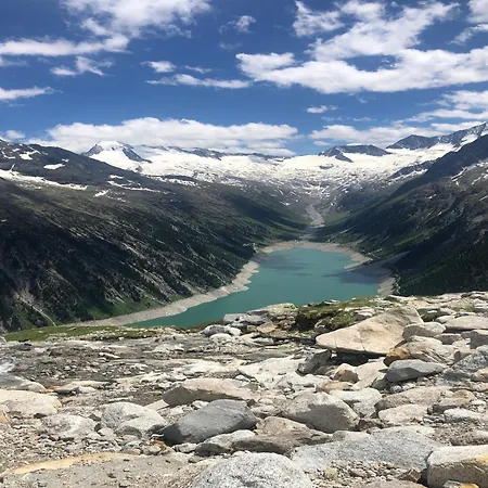 Apartment Comfortable In With Garden