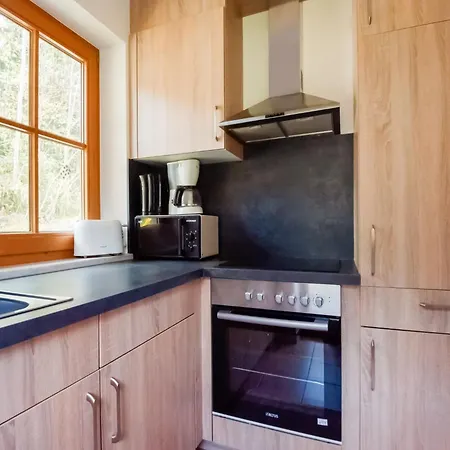 Comfortable In With Garden Apartment *