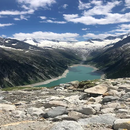 Comfortable In With Garden Apartment Mayrhofen
