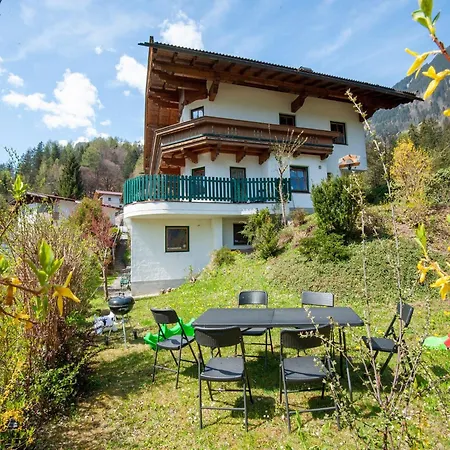 Lejlighed Comfortable In With Garden Mayrhofen