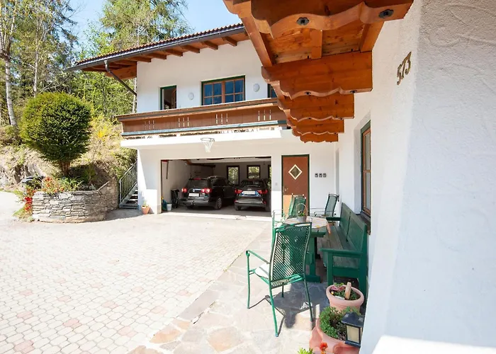 Comfortable In With Garden Daire
